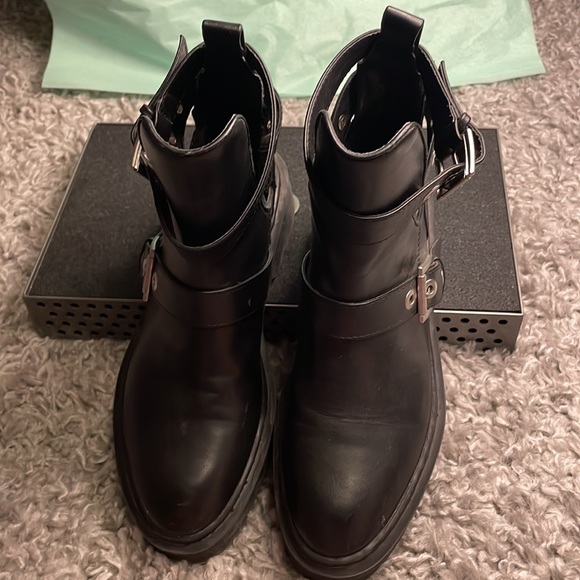 ZARA Basics collection motorcycle boots size 39 EU 8 US - Picture 4 of 5